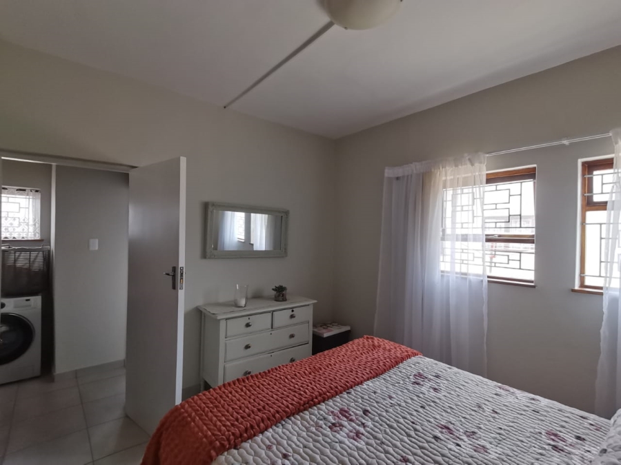 7 Bedroom Property for Sale in Hartenbos Central Western Cape